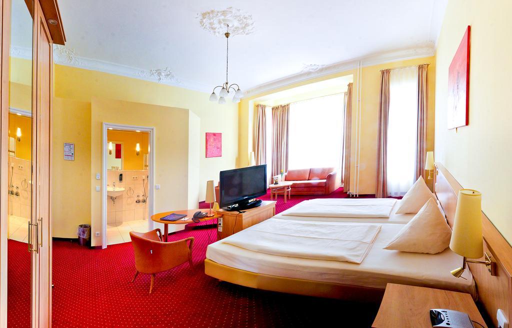 Hotel Vivaldi Am Kurfuerstendamm Berlino